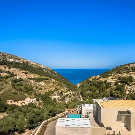 Ostria Villa *