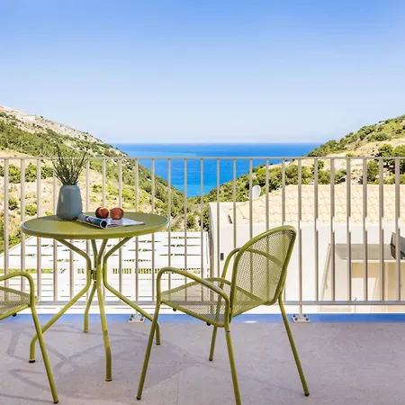 Ostria Villa *